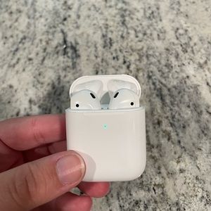 apple AirPods